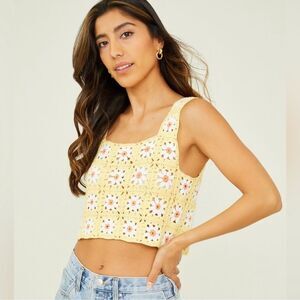 ALTAR'd STATE Daisy Crochet Tank Top Yellow and White Size Extra Small